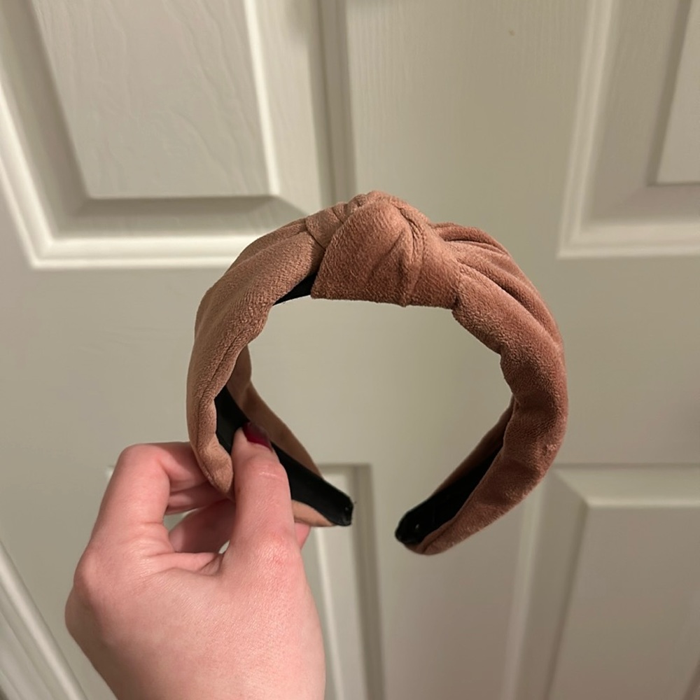Universal Thread Pink Velvet Knotted Headband